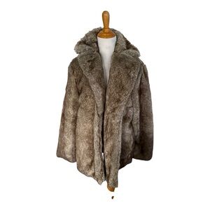 Women's Faux Fur Coat
